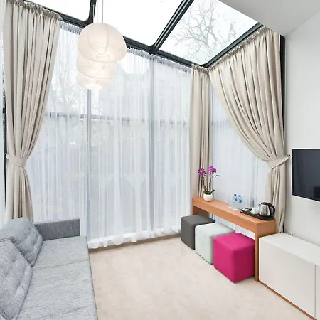 לינה וארוחת בוקר 21 Victus By Renters