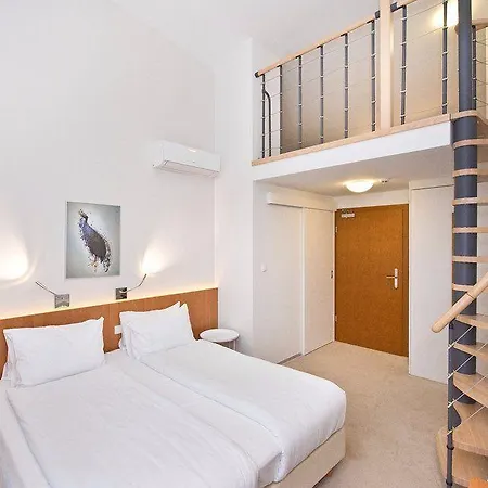 21 Victus By Renters לינה וארוחת בוקר