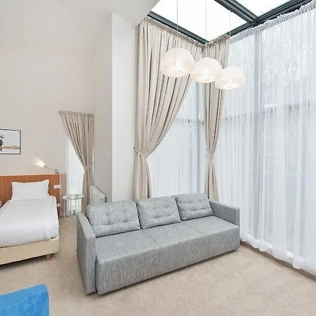 21 Victus By Renters לינה וארוחת בוקר סופוט