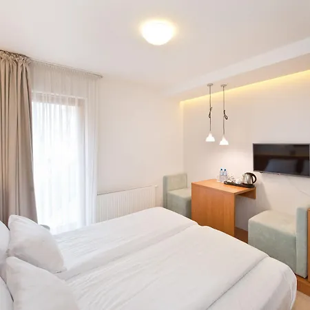 21 Victus By Renters לינה וארוחת בוקר 3*