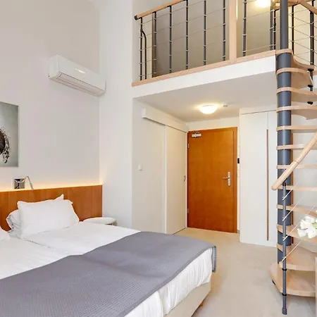 21 Victus By Renters 3* סופוט