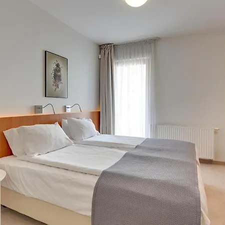 לינה וארוחת בוקר 21 Victus By Renters