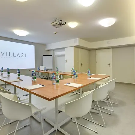 21 Victus By Renters סופוט